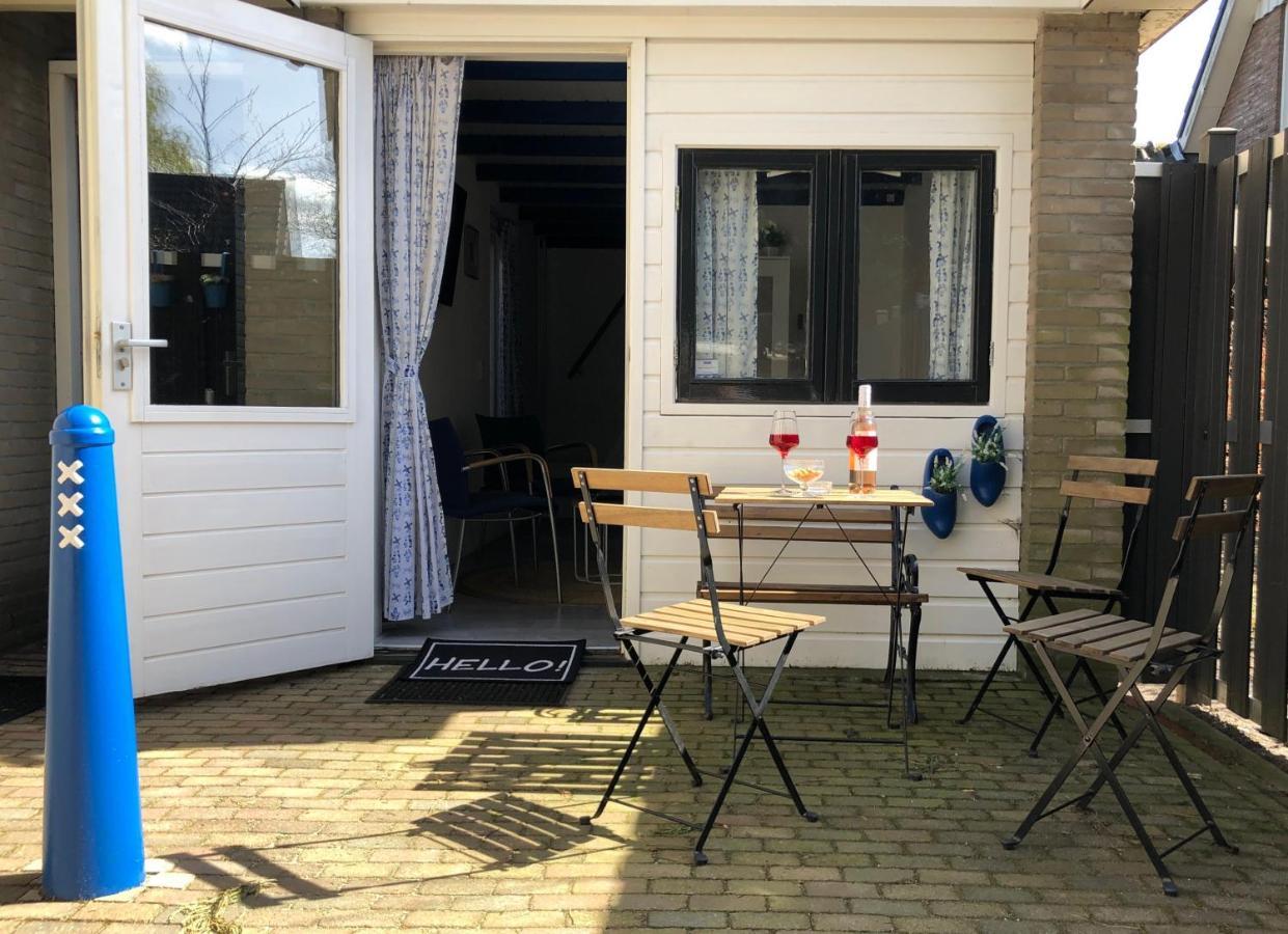 Little House In Amsterdam Bed and Breakfast Exteriör bild